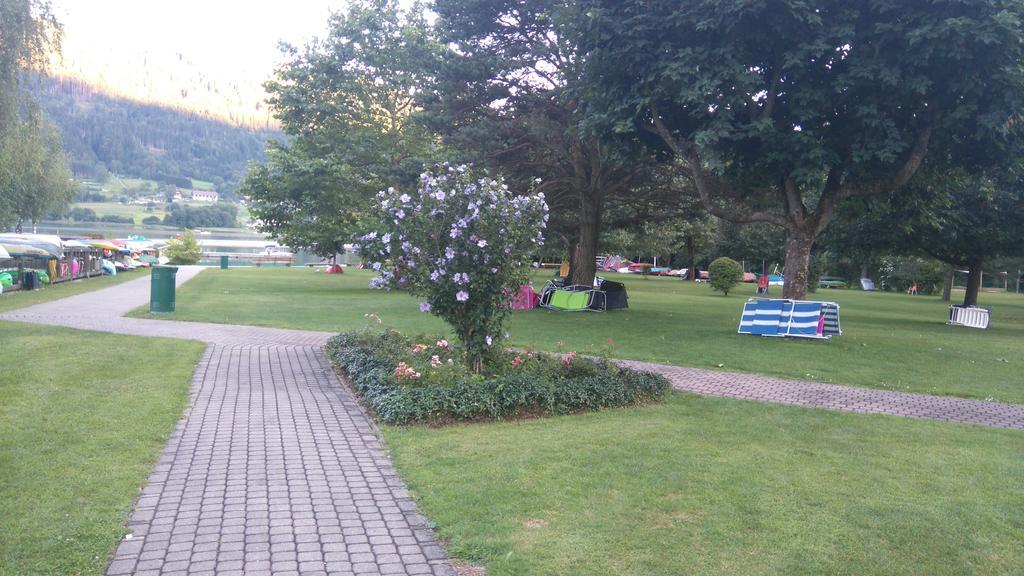 Ferienwohnung Christian Am Ossiachersee Bodensdorf Exteriör bild
